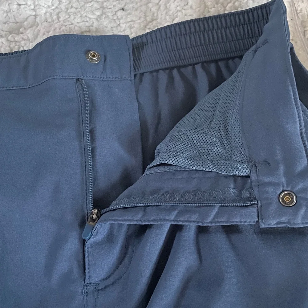 The North Face Mens 32‎ Shorts Blue Outdoor Hiking Casual stretchy Lightweight